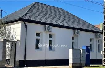 Eladó Üllői családi ház hirdetés (75533479)