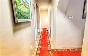 Eladó Nagyvenyimi családi ház hirdetés (73937535)