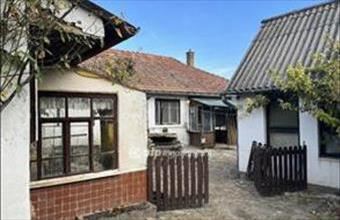 Eladó Szekszárdi családi ház hirdetés (47693393)