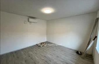 Eladó Előszállási családi ház hirdetés (64235442)