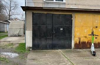 Eladó Szegedi egyedi garázs hirdetés (68456825)