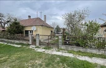 Eladó Győrzámolyi családi ház hirdetés (43891768)