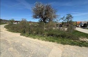 Eladó Balatoncsicsói lakóövezeti telek hirdetés (27377229)