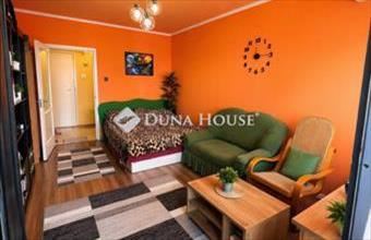 Eladó Váci tégla lakás hirdetés (27674433)