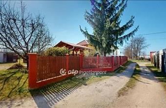 Eladó Nyírbátori családi ház hirdetés (77219646)