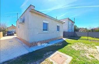 Eladó Tiszakécskei hétvégi ház hirdetés (49342633)