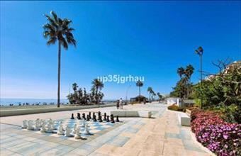 Eladó Spanyolországi tégla lakás hirdetés (98924545)