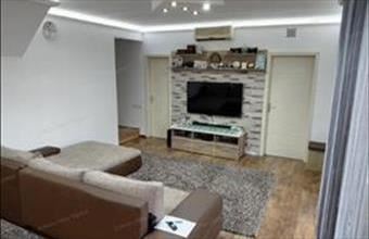 Eladó Nyíregyházai sorház hirdetés (64357377)