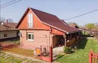 Eladó Vámosmikolai családi ház hirdetés (54356821)