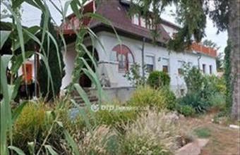 Eladó Budapest III. kerületi családi ház hirdetés (35724376)