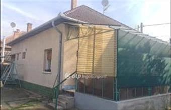 Eladó Taksonyi családi ház hirdetés (62813954)