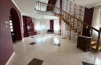 Eladó Jakabszállási családi ház hirdetés (93774259)