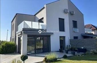 Eladó Veresegyházi ikerház hirdetés (96776515)