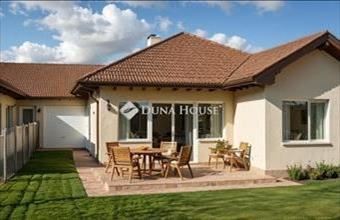 Eladó Fóti ikerház hirdetés (83748598)