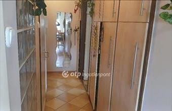 Eladó Zalaszentgróti tégla lakás hirdetés (38836332)