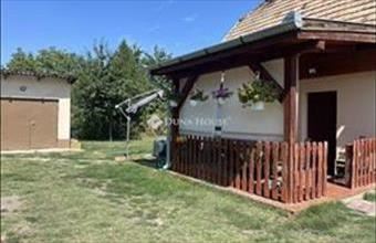 Eladó Tököli családi ház hirdetés (76359937)