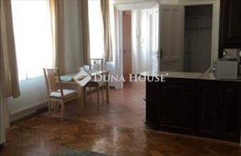 Eladó Budapest V. kerületi tégla lakás hirdetés (38437767)