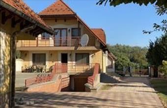 Eladó Szolnoki családi ház hirdetés (73311472)