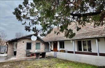 Eladó Jászladányi családi ház hirdetés (27257575)