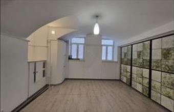 Kiadó Budapest VI. kerületi iroda irodaházban hirdetés (35769657)