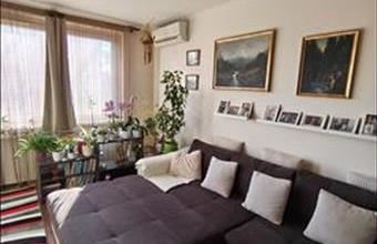 Eladó Veszprémi panel lakás hirdetés (39743514)