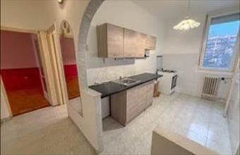 Eladó Tatabányai csúsztatott zsalus lakás hirdetés (92947277)