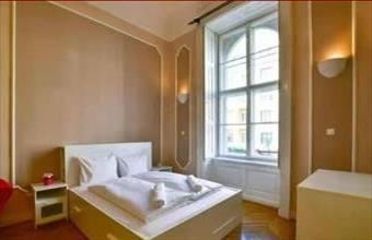 Eladó Budapest V. kerületi tégla lakás hirdetés (84215638)