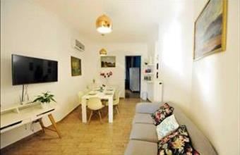 Eladó Budapest VI. kerületi tégla lakás hirdetés (58578379)