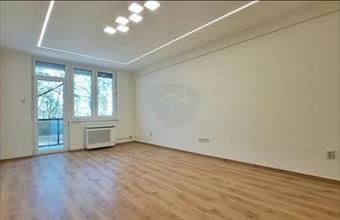 Eladó Kecskeméti tégla lakás hirdetés (54695367)