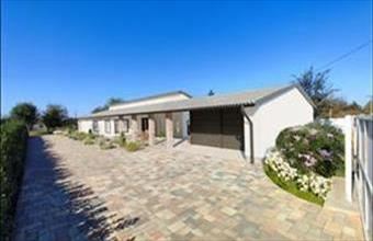 Eladó Békéscsabai családi ház hirdetés (24543214)