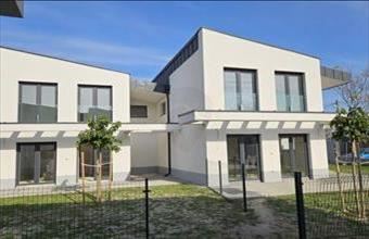 Eladó Budapest III. kerületi családi ház hirdetés (33942177)