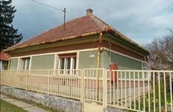 Eladó Úri családi ház hirdetés (76839541)