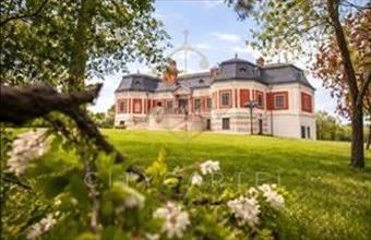 Eladó Kunbaracsi kastély hirdetés (64238794)