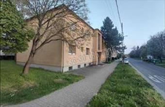 Eladó Komáromi tégla lakás hirdetés (87889893)