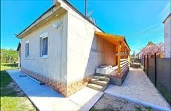 Eladó Tiszakécskei hétvégi ház hirdetés (35434534)