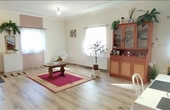 Eladó Solymári családi ház hirdetés (42559648)