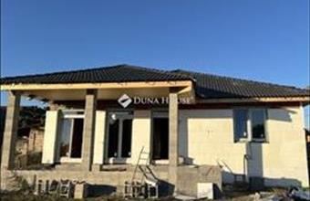 Eladó Pilisi ikerház hirdetés (65393733)