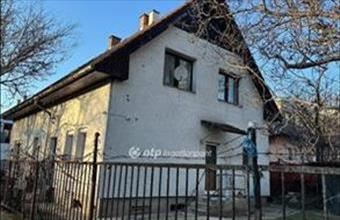Eladó Dunaújvárosi családi ház hirdetés (99397782)