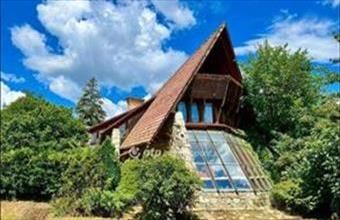 Eladó Budakalászi családi ház hirdetés (79345784)