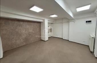 Kiadó Veszprémi üzlethelyiség üzletházban hirdetés (93674539)