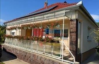 Cserélhető Kunszentmiklósi családi ház hirdetés (32427469)