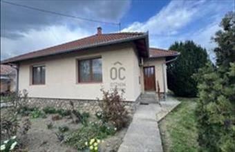 Eladó Szekszárdi családi ház hirdetés (21142842)