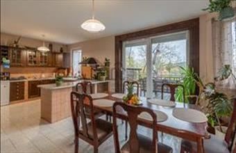 Eladó Felsőörsi családi ház hirdetés (14483975)