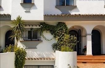 Eladó Spanyolországi sorház hirdetés (87781373)