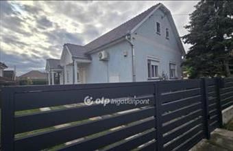 Eladó Nádudvari családi ház hirdetés (49788494)