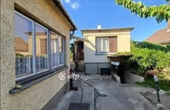 Eladó Felsőpakonyi családi ház hirdetés (34144735)