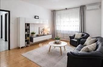 Eladó Dunaújvárosi csúsztatott zsalus lakás hirdetés (26356348)