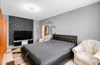 Eladó Székesfehérvári panel lakás hirdetés (82425577)