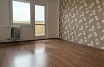 Eladó Pápai panel lakás hirdetés (98237442)