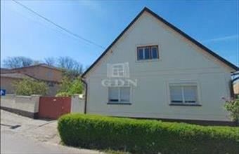 Eladó Nemesnádudvari családi ház hirdetés (93985361)